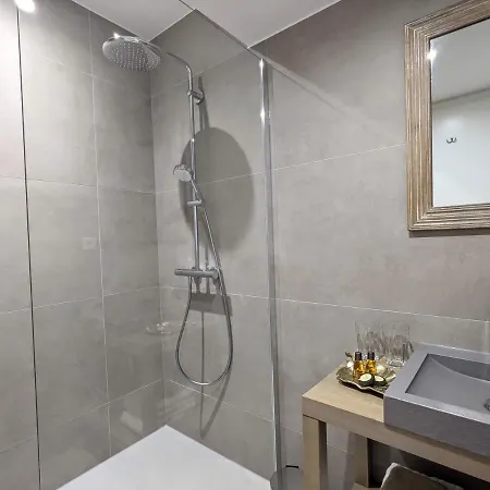 La Du Coteau Bed and Breakfast 4*