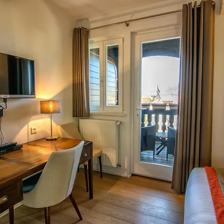 La Du Coteau Bed & Breakfast 4*