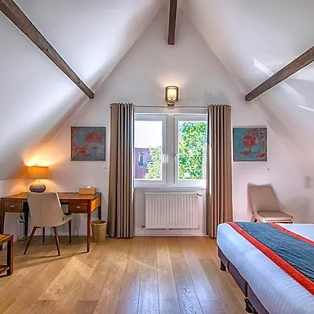 La Du Coteau Bed & Breakfast 4*